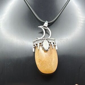 🌙 Golden Quartz Crescent Moon Pendant Necklace 🌙